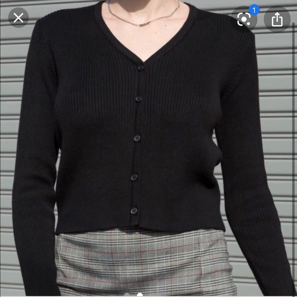 Brandy Melville Sweaters - Brandy Melville Black Shannon Sweater